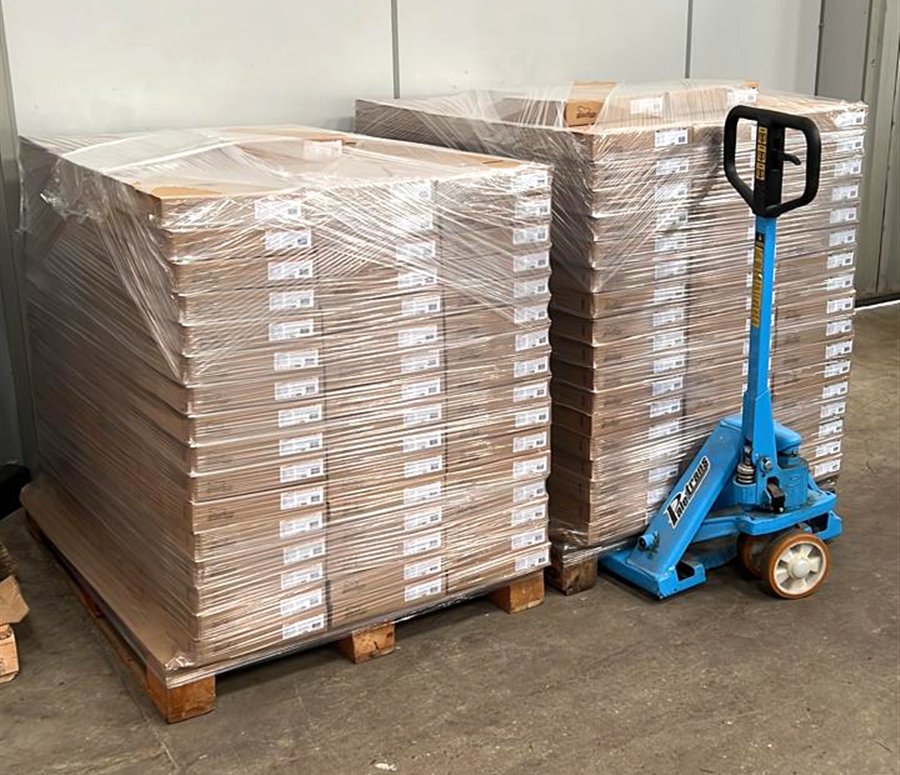 Paletes de caixas prontas para entrega